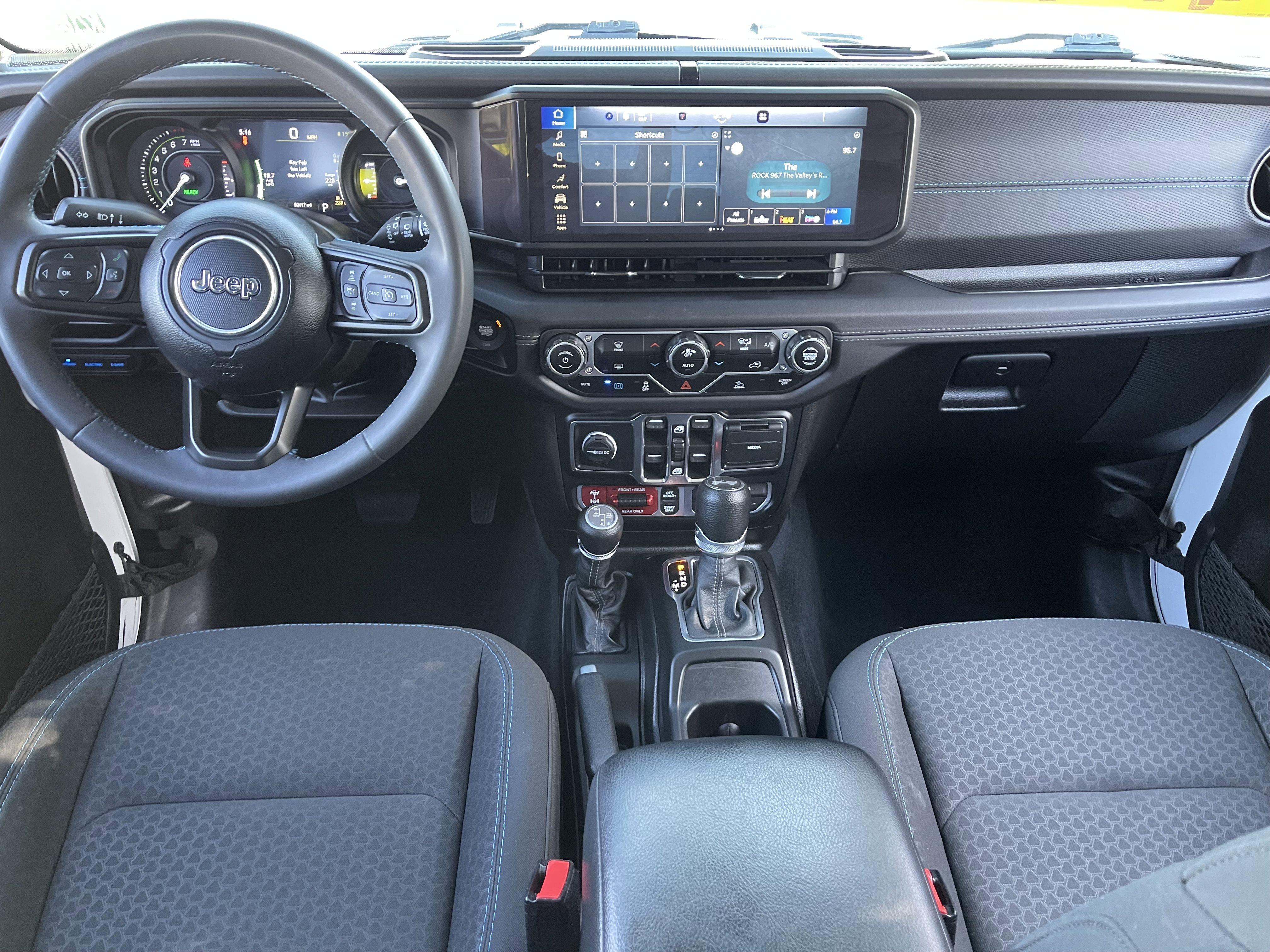 Used 2024 White/off-white Jeep Rubicon 4xe image 21