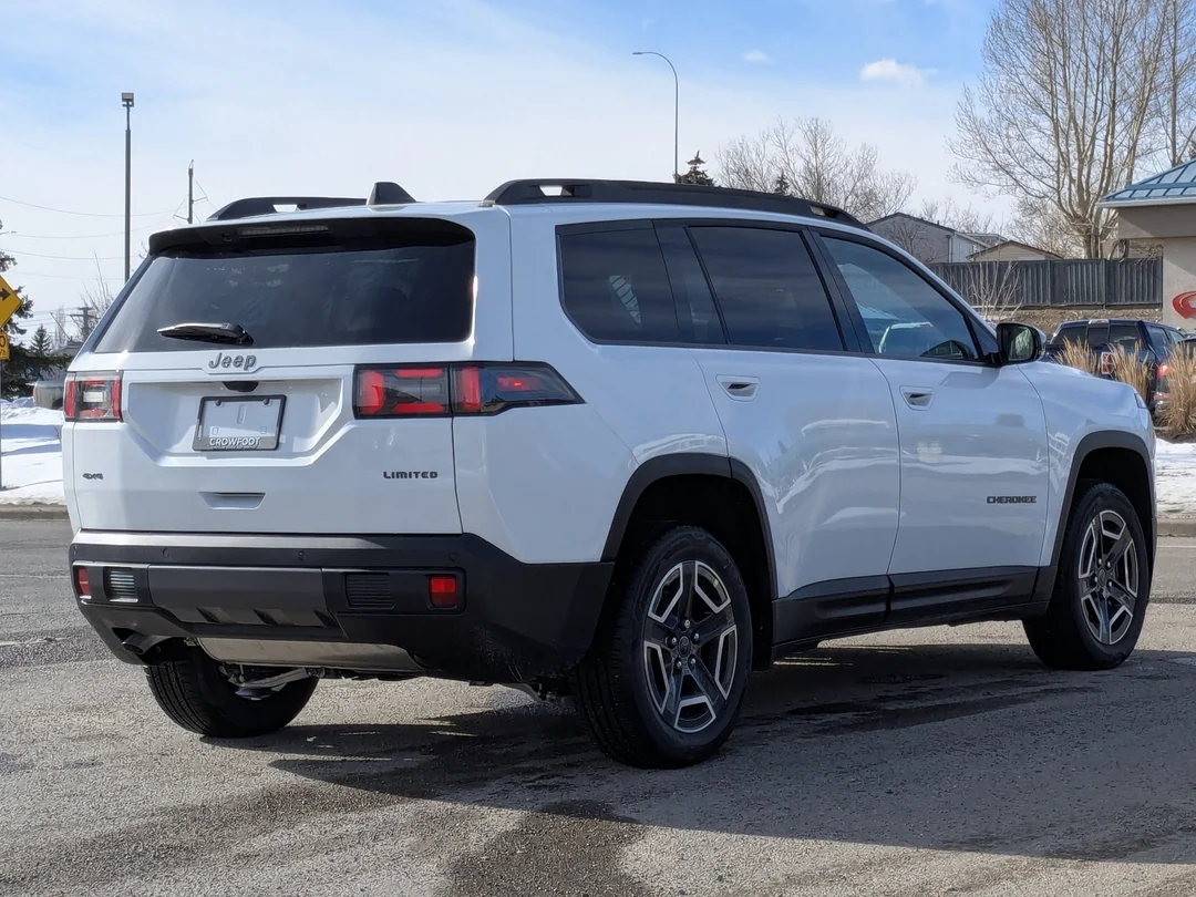 New 2026 White Jeep Limited - - 4x4 - 1.6L Turbo Hybrid - Power Liftgate - Wireless Charging & More! image 8