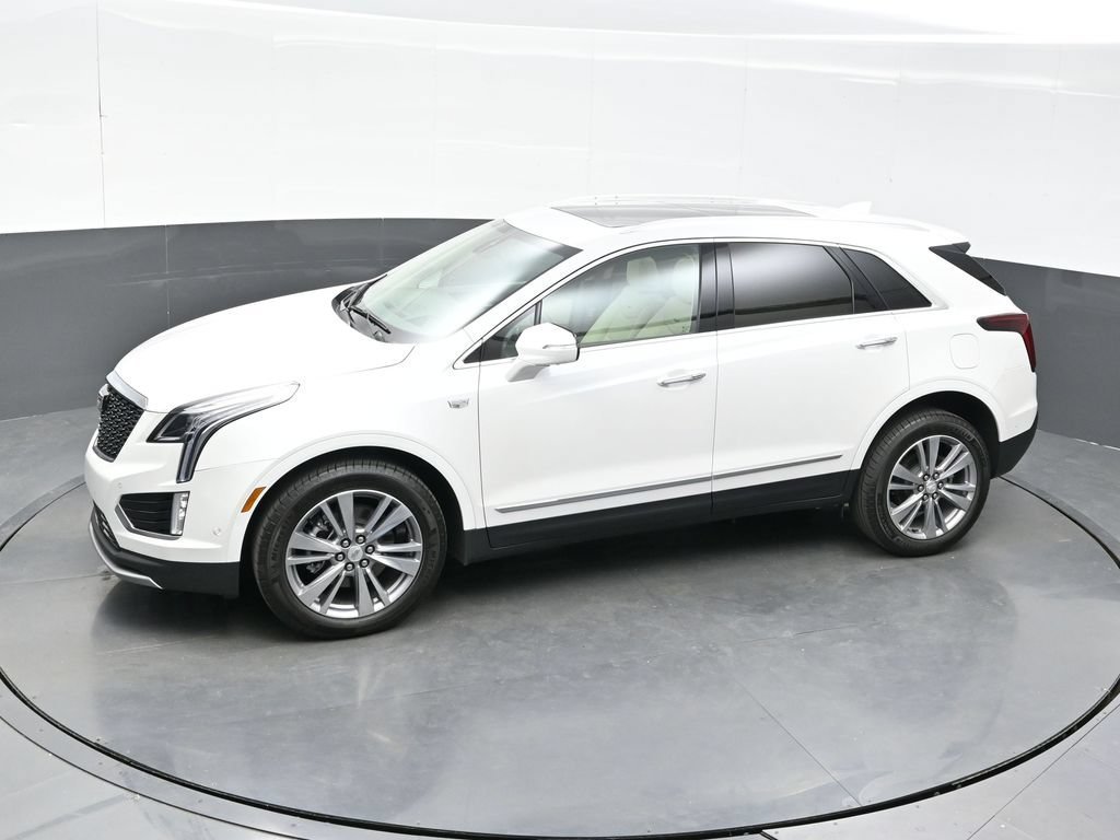 New 2026 Crystal White Tricoat Cadillac Premium Luxury image 29