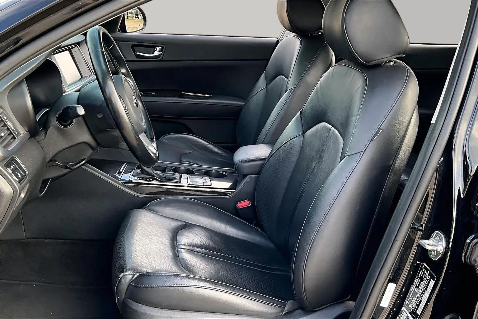 Used 2018 Ebony Black Kia EX image 8