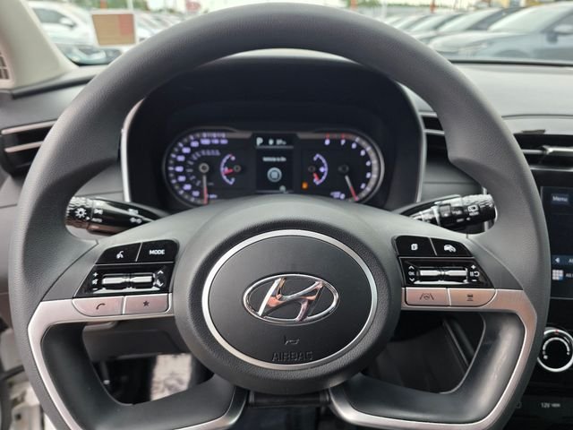 Used 2023 White Hyundai SEL image 32