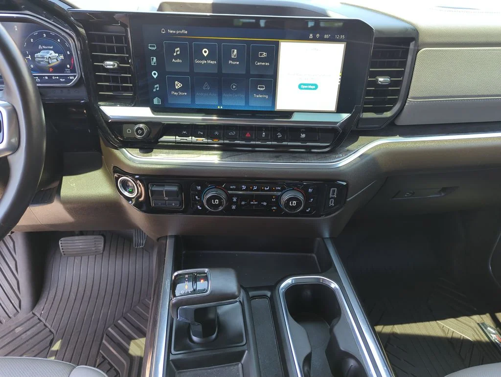 Used 2025 White Chevrolet LTZ image 23