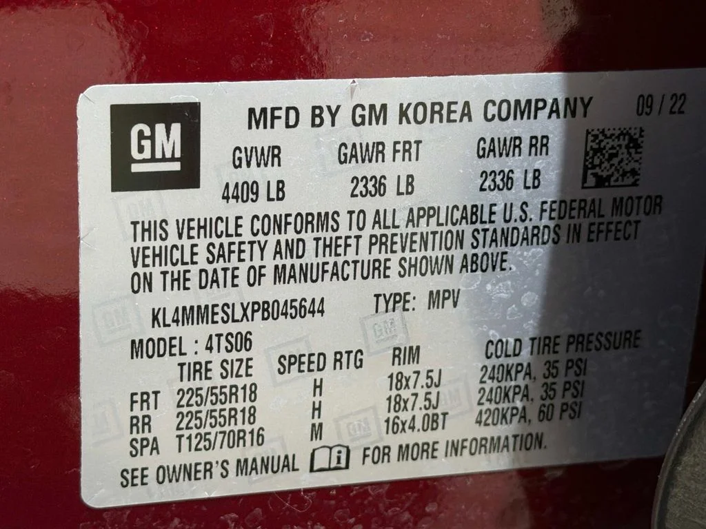 Used 2023 Red Buick Select image 34