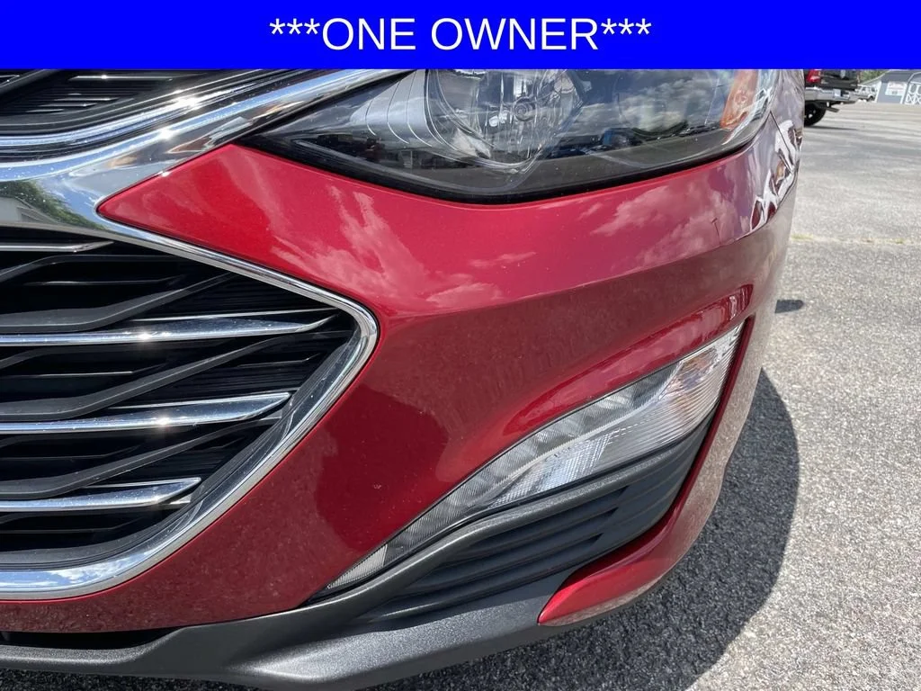 Used 2025 Radiant Red Tintcoat Chevrolet 1LT image 10
