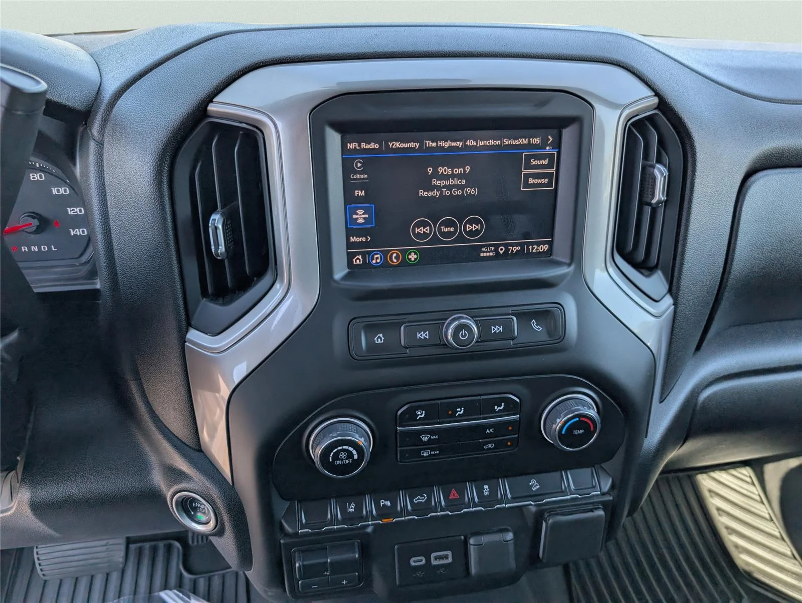 Used 2025 Summit White Chevrolet Custom image 18