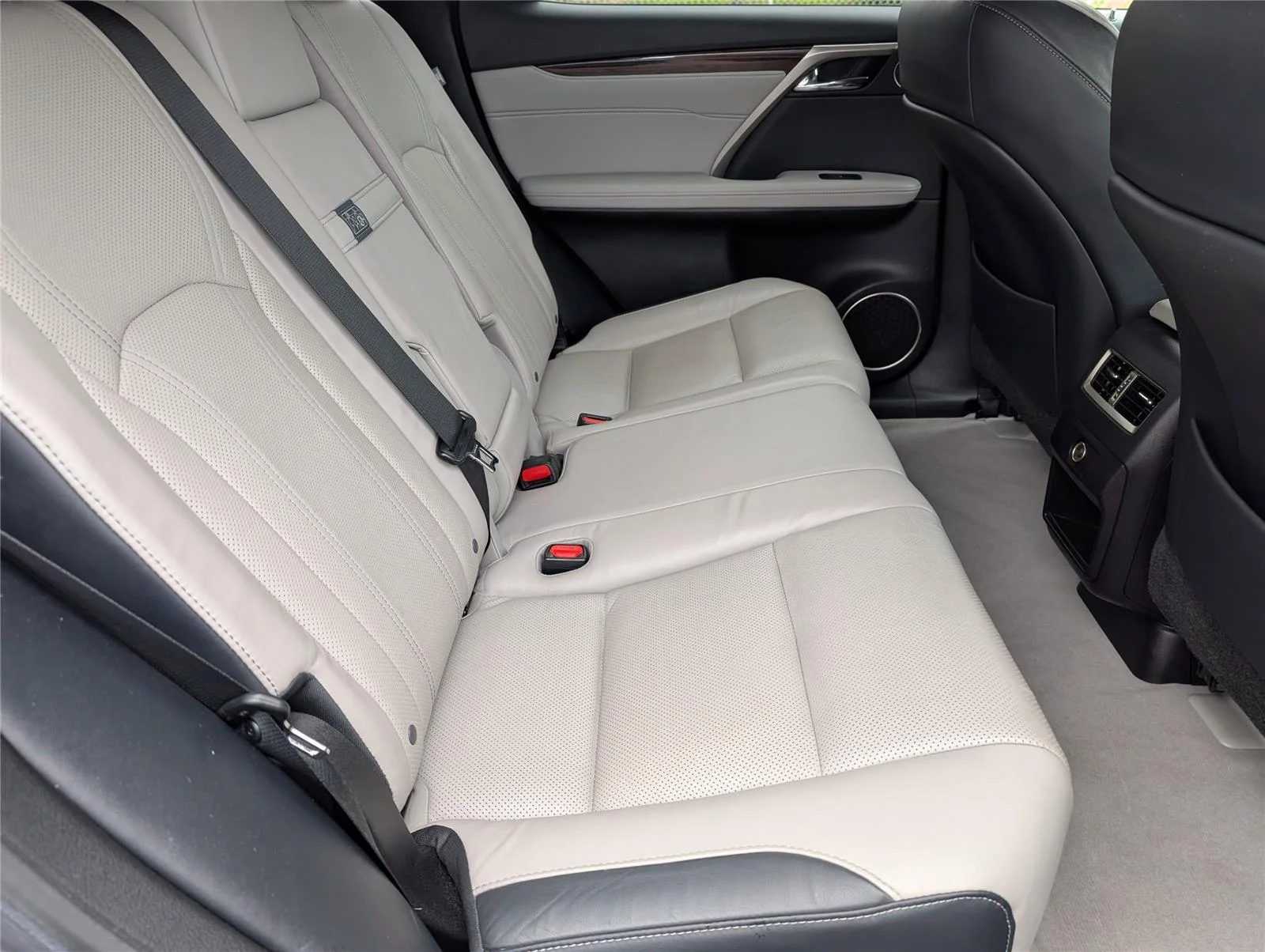 Used 2019 Nebula Gray Pearl Lexus RX 350 image 34