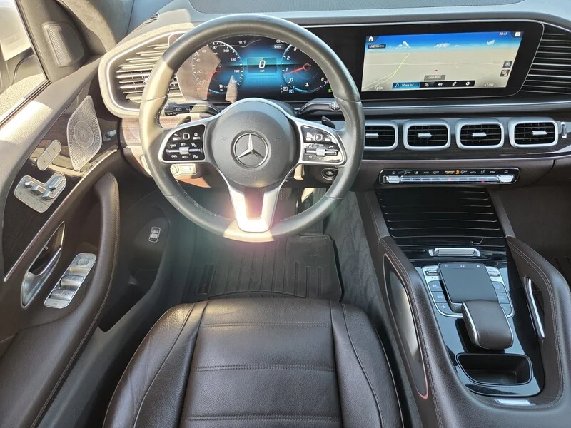 Used 2020 Polar White MERCEDES-BENZ GLE 350 4MATIC® SUV image 16