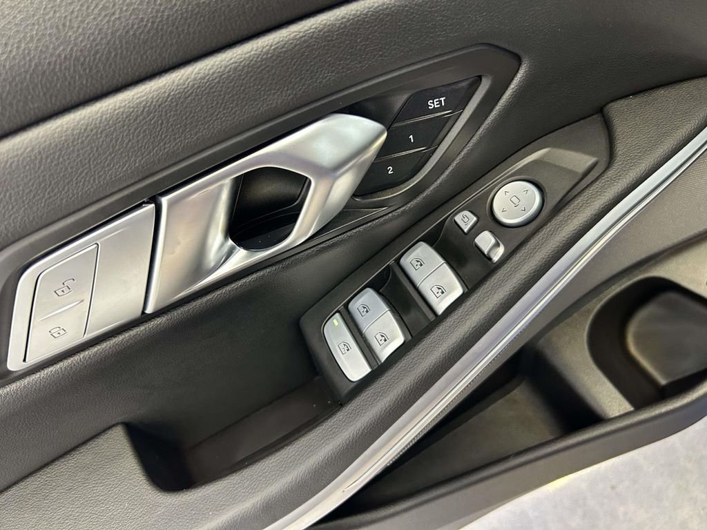 Used 2025 Blue BMW M340i image 18