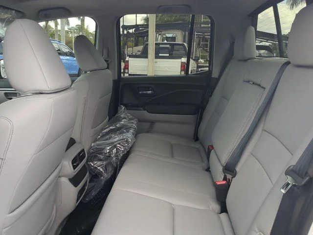 New 2026 Platinum White Pearl Honda RTL image 12