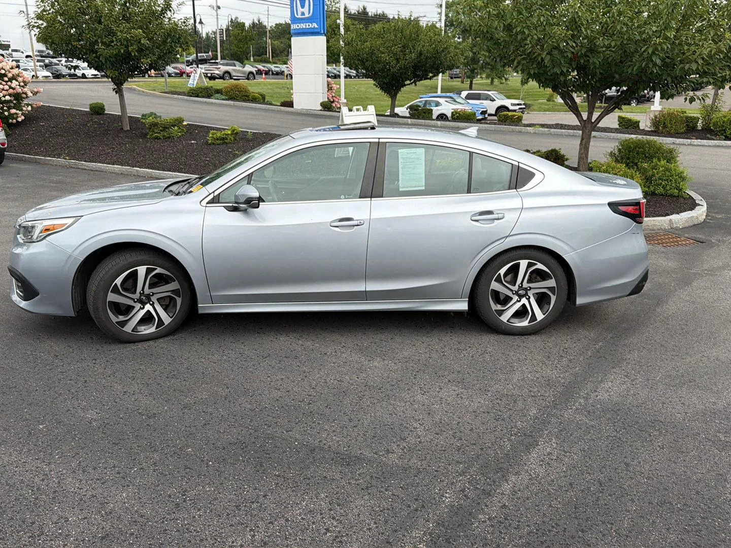 Used 2020 Ice Silver Metallic Subaru Limited XT image 4