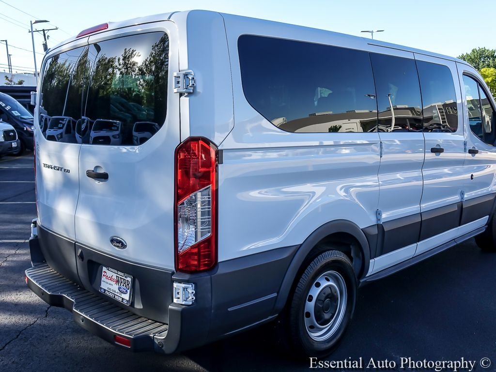 Used 2018 Oxford White Ford XL Low Roof 8 Passenger image 7