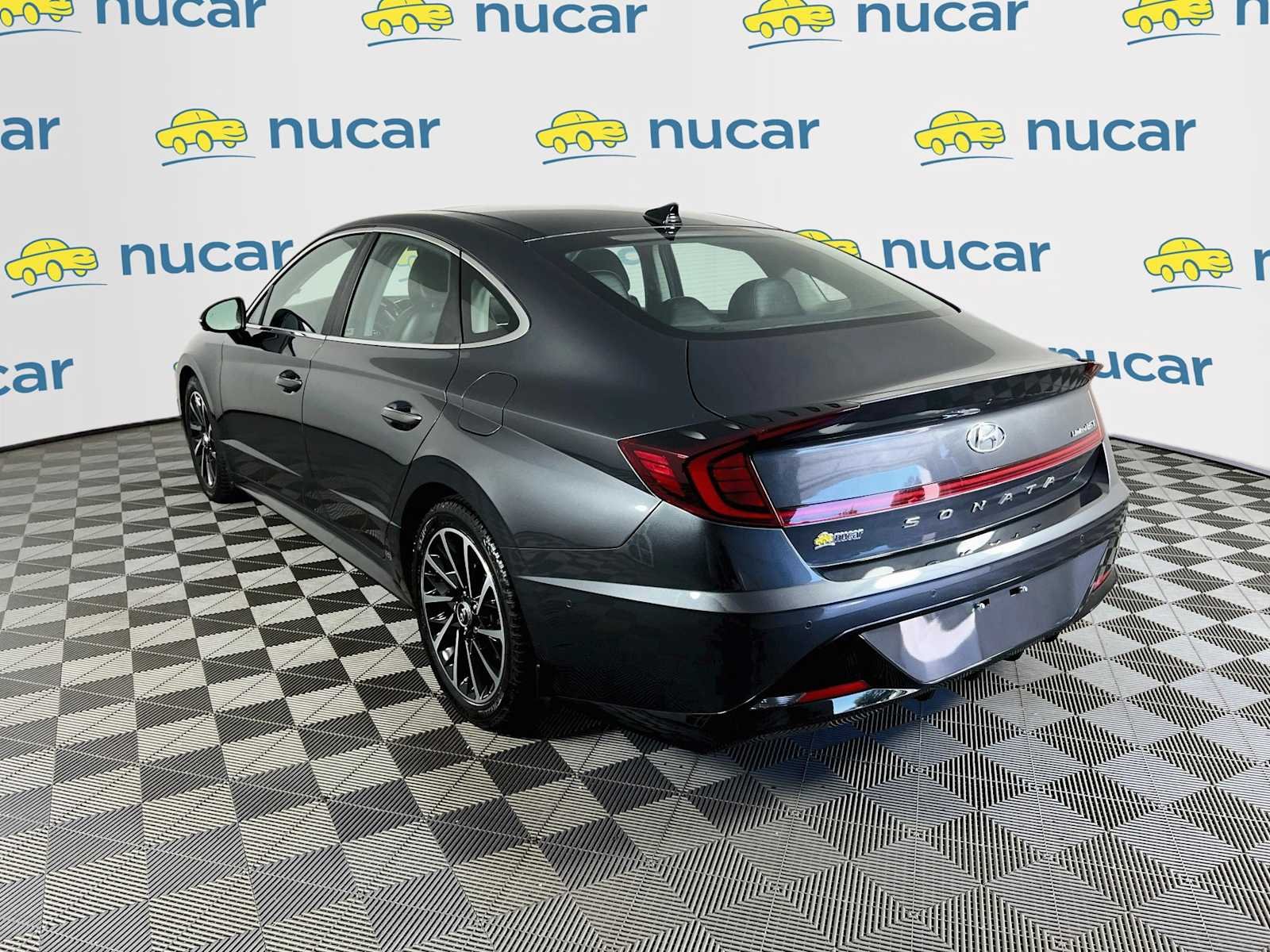 Used 2021 Portofino Gray Hyundai Limited image 5