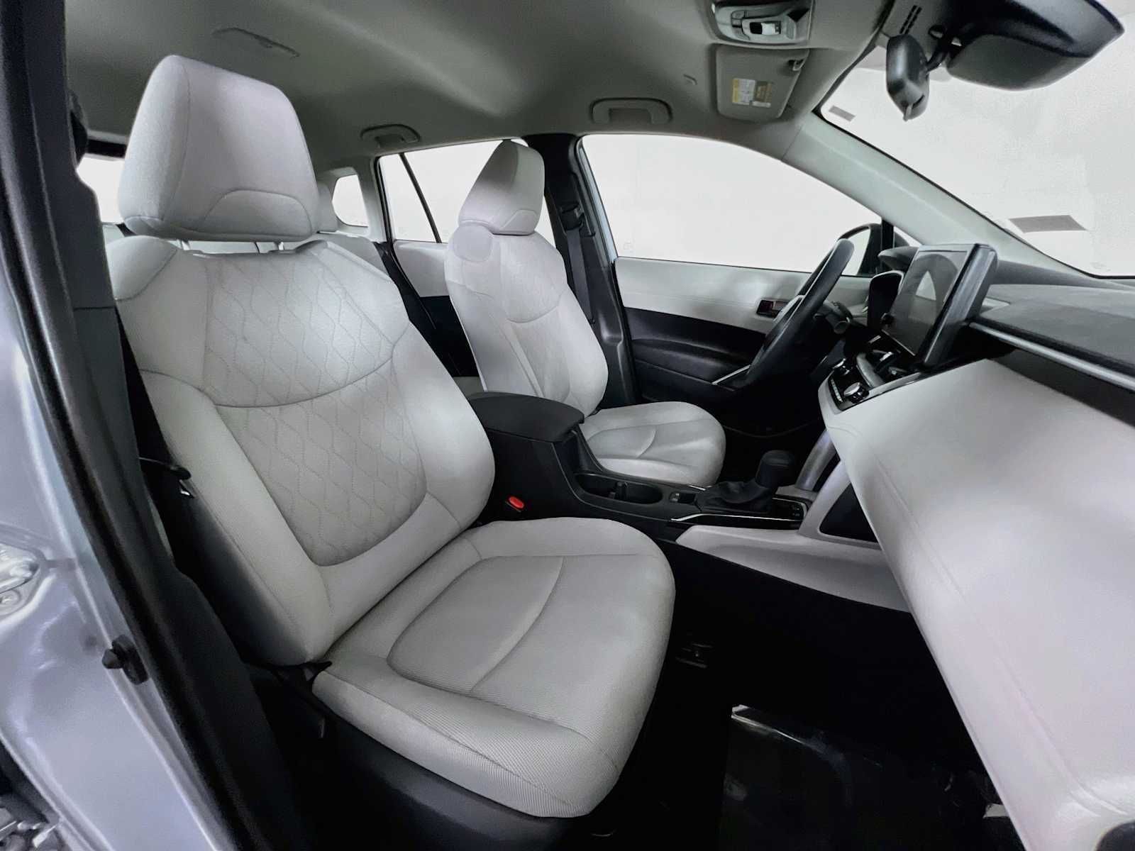 Used 2024 Sonic Silver Toyota L image 27