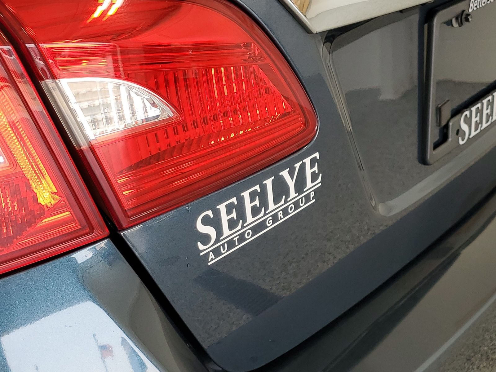 Used 2017 Gray Nissan SV image 31
