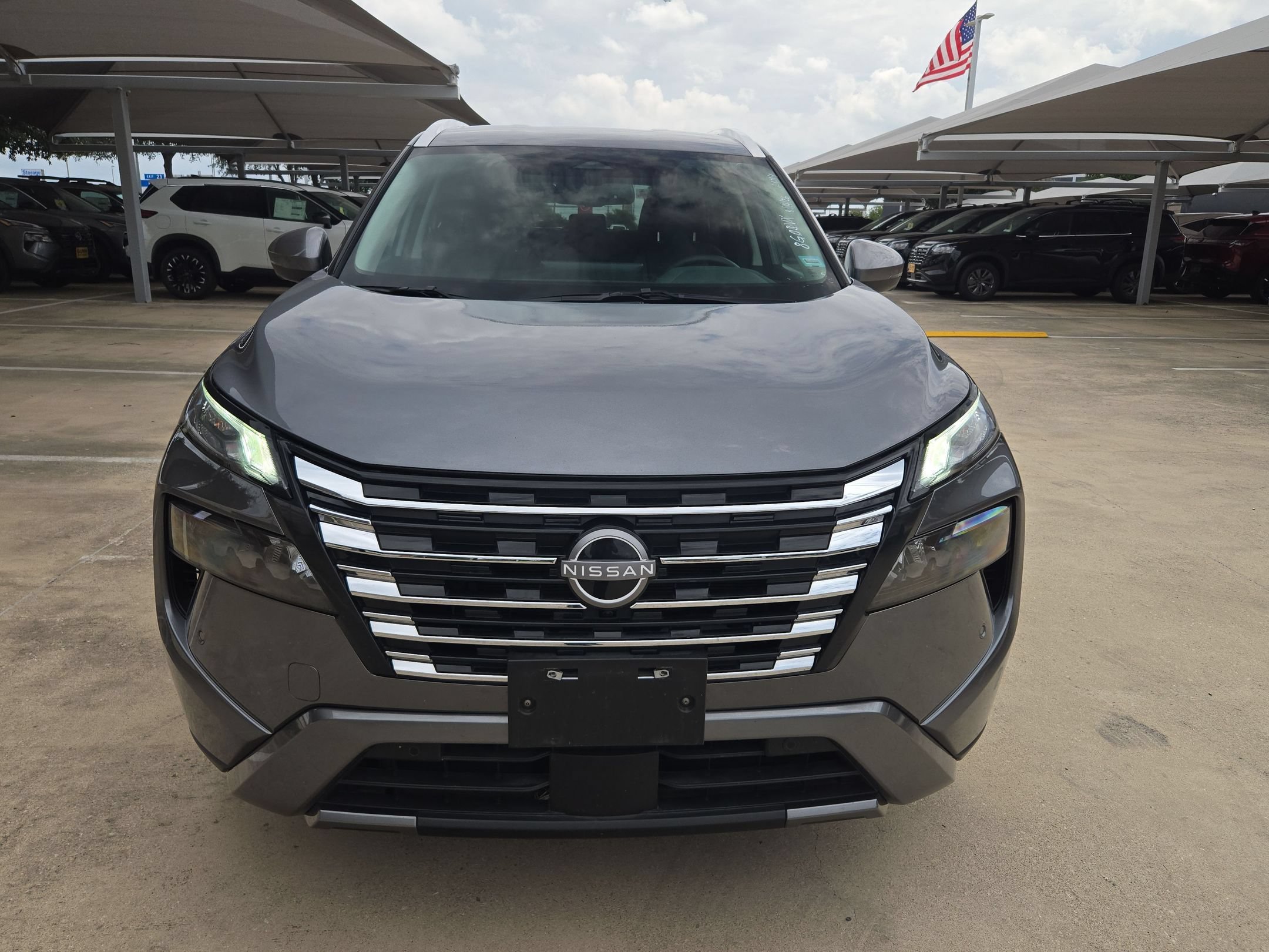 Used 2026 Gun Metallic Nissan SL image 8