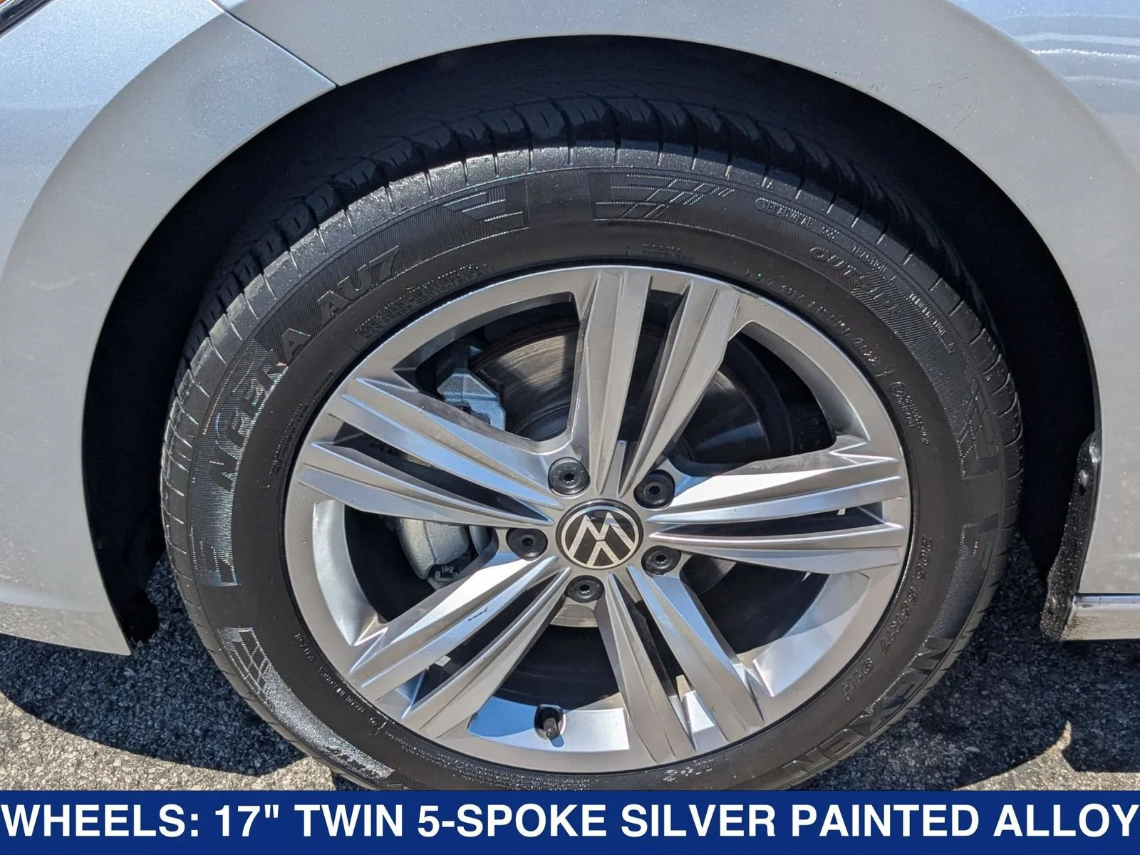 Used 2023 Silver Volkswagen 1.5T SE image 9