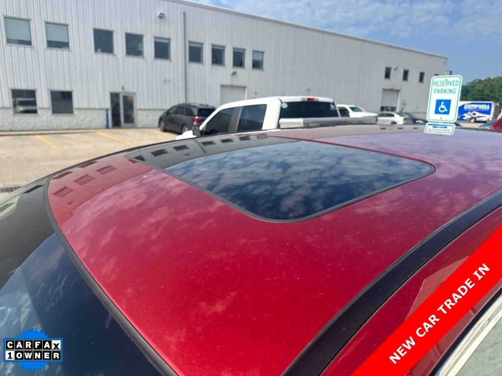 Used 2017 Red Honda EX-L image 8