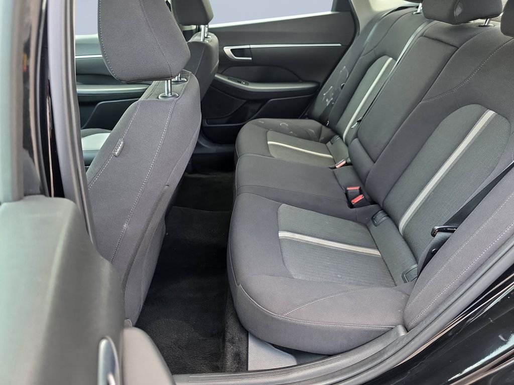 Used 2024 Onyx Black Hyundai SEL image 21