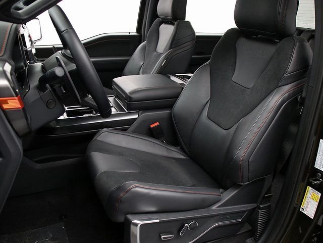2025 Ford F-150 Raptor - Photo 11
