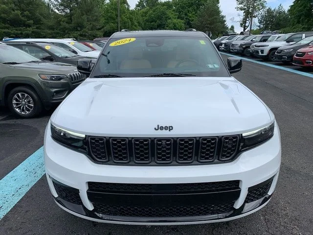 Certified Used 2024 White Jeep Summit image 9