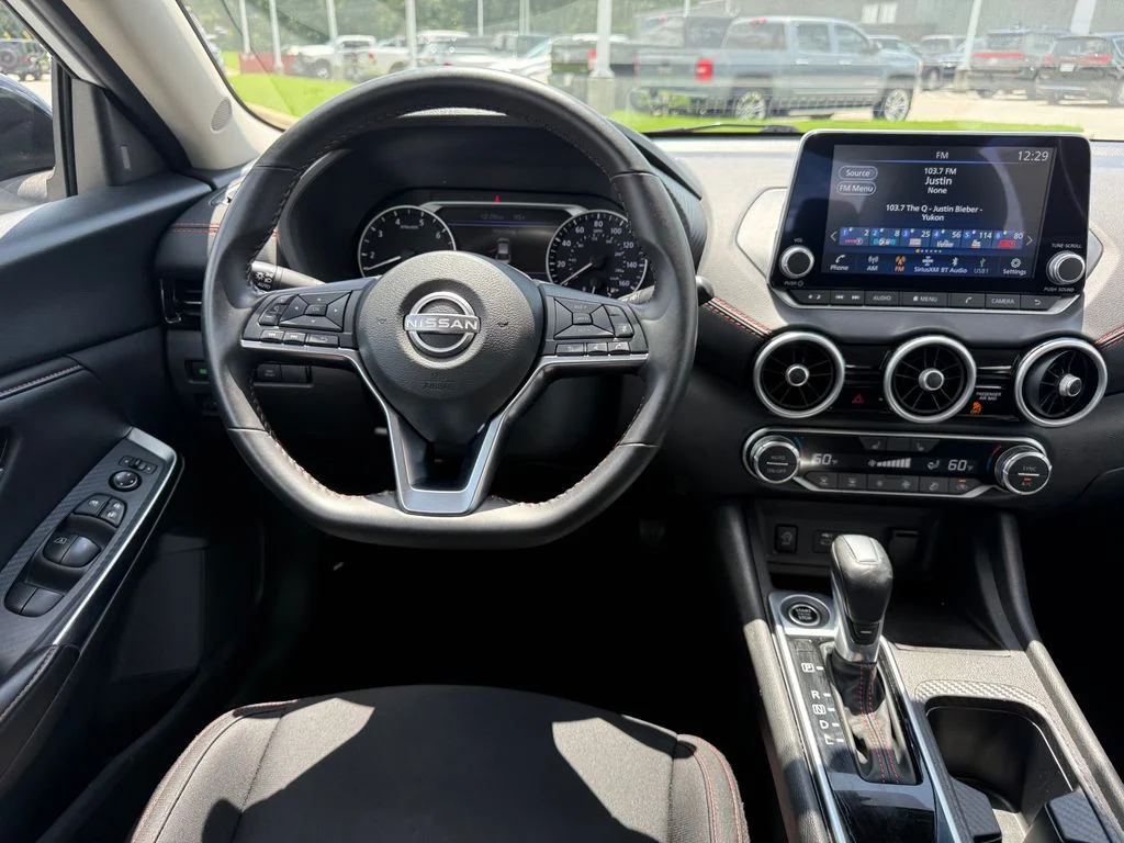 Used 2025 White Nissan SR image 8