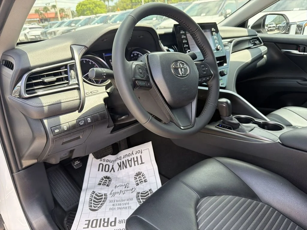Used 2021 White Toyota SE image 16
