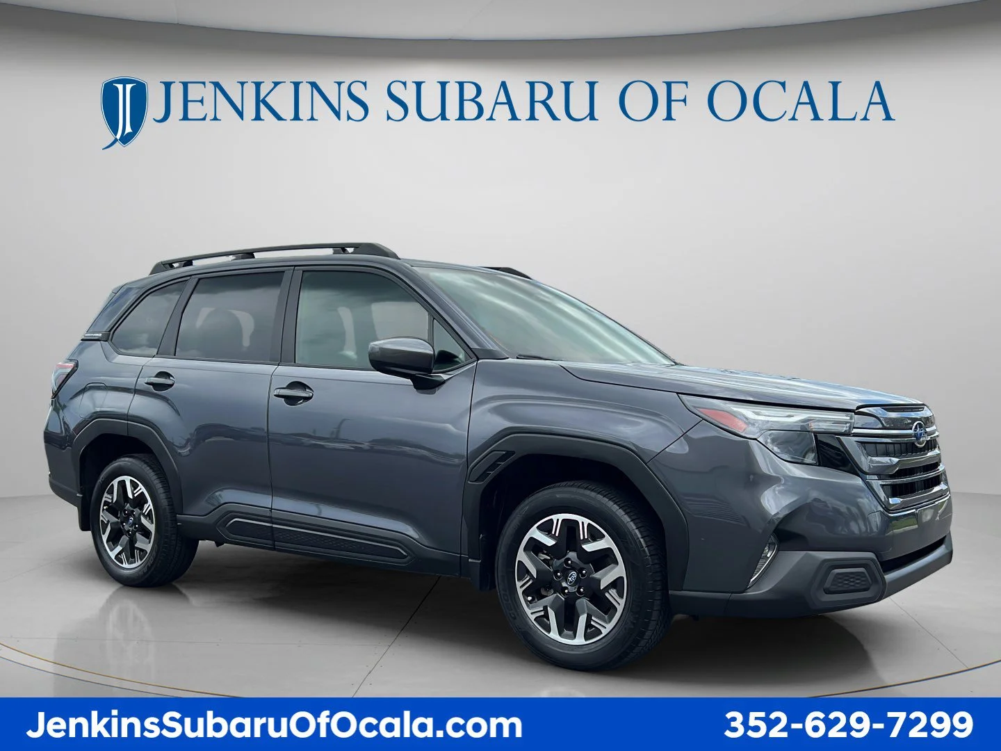 Used 2025 Magnetite Gray Metallic Subaru Premium image 1