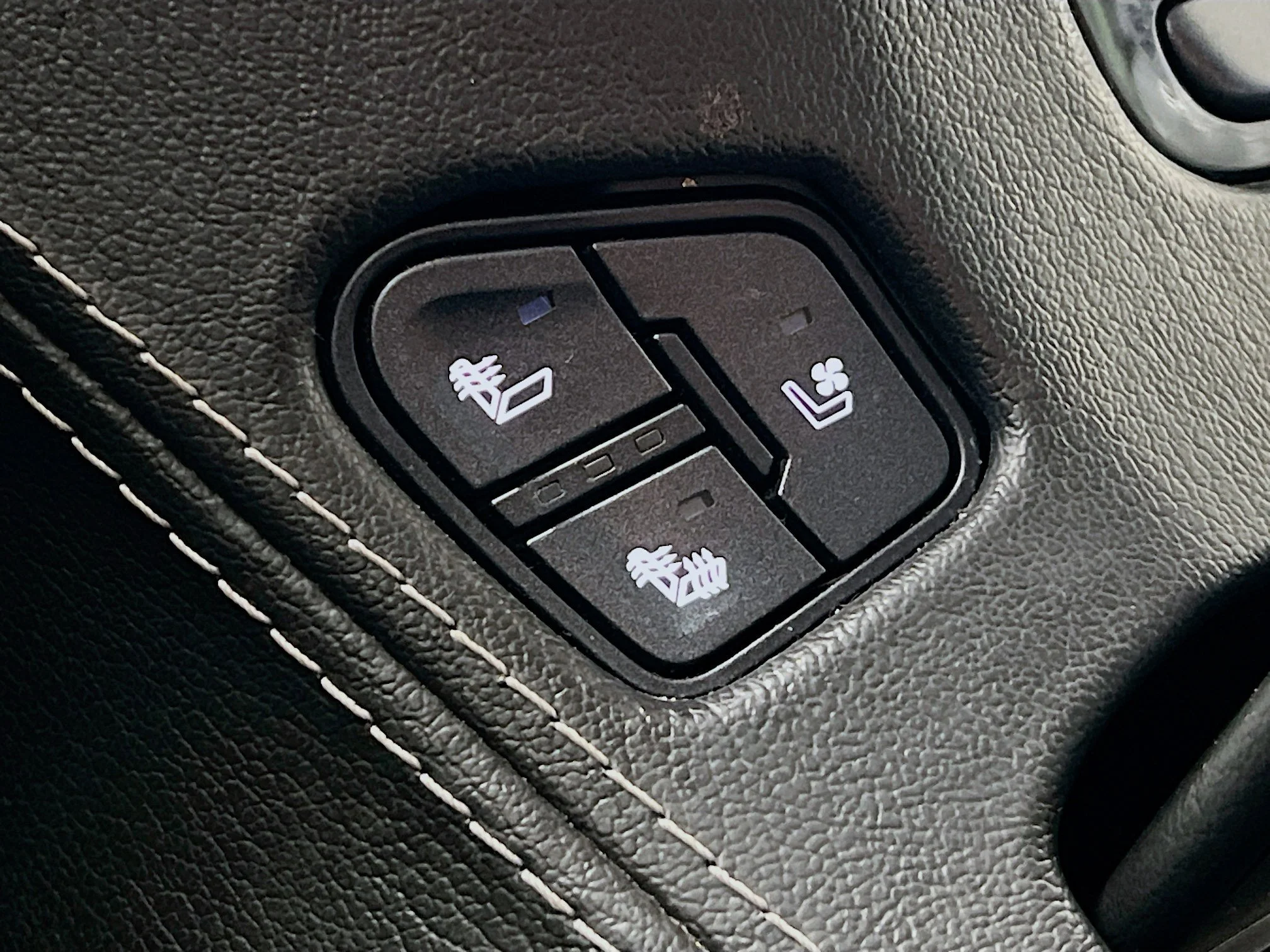 2017 GMC Yukon XL Denali - Photo 22