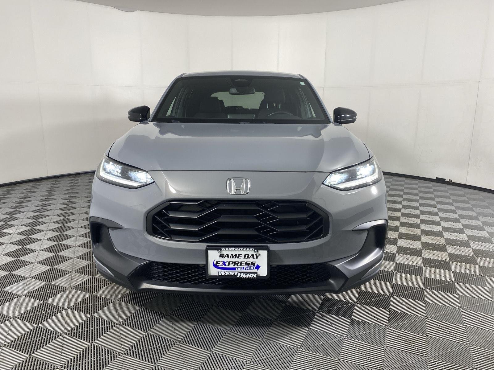 Certified Used 2024 Urban Gray Pearl Honda Sport image 2