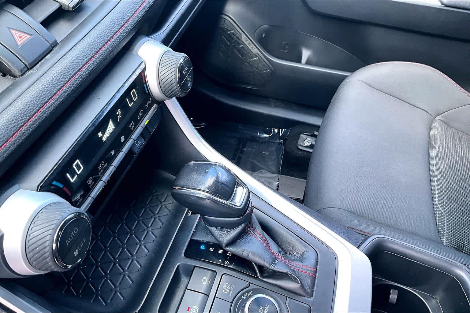 Used 2023 Blueprint Toyota SE image 17