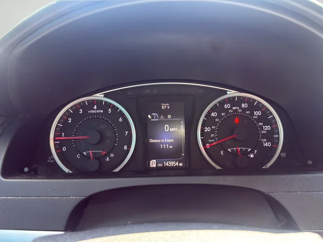 Used 2016 Red Toyota SE image 12