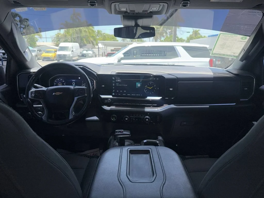Used 2022 Dark Ash Metallic Chevrolet LT image 10