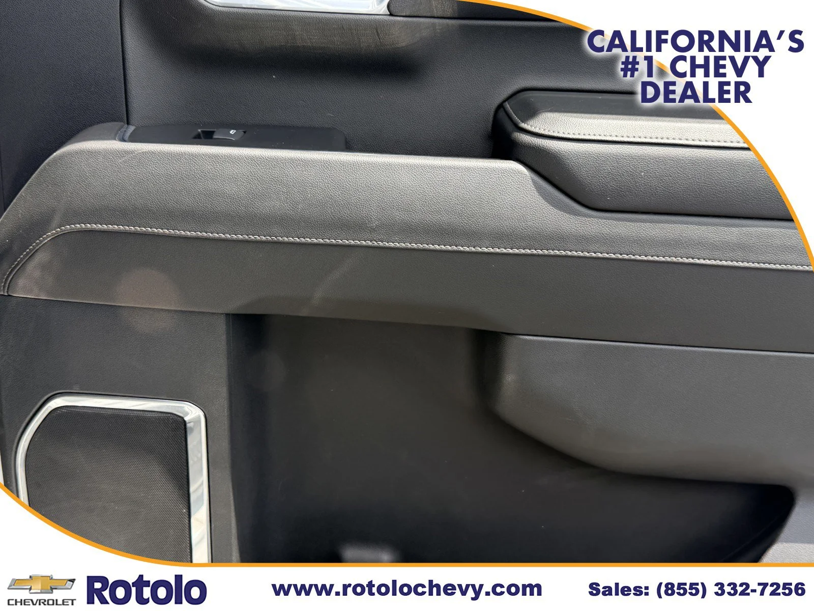 Used 2025 Summit White Chevrolet LT image 11