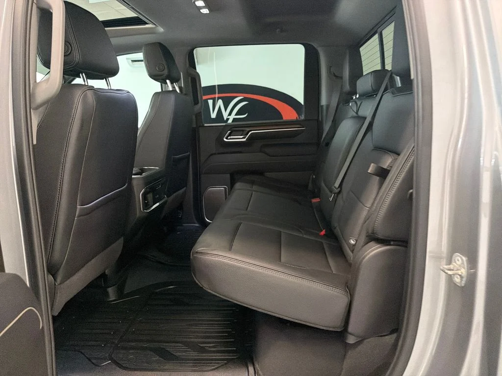 Used 2025 Silver GMC Denali image 15