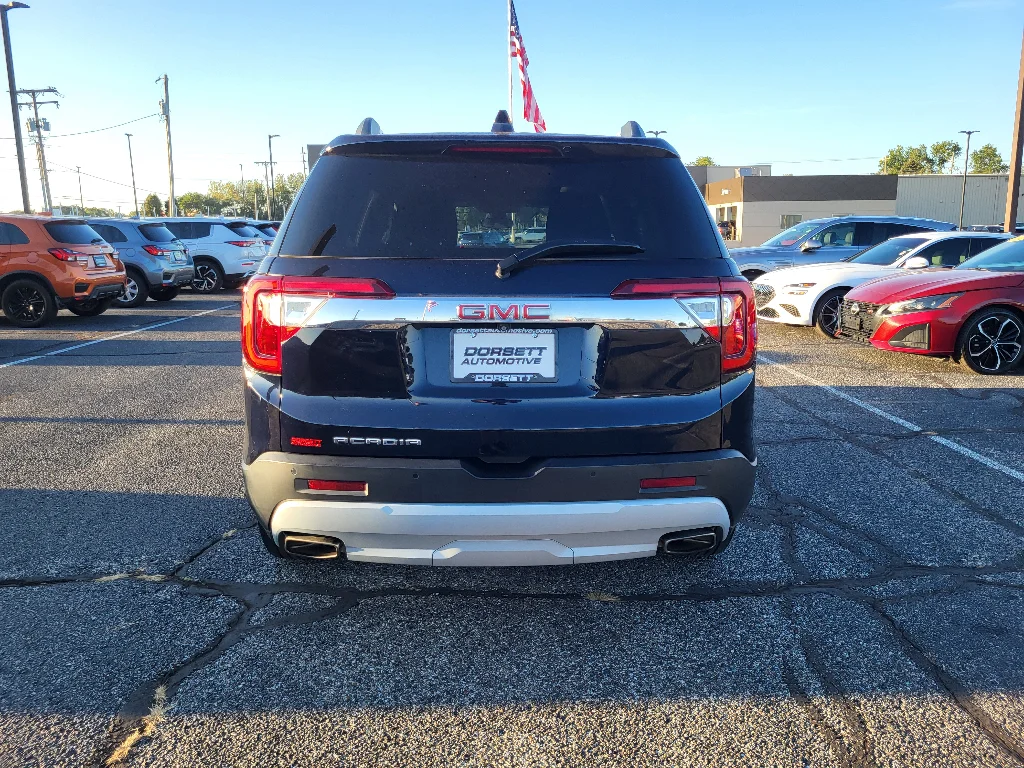 Used 2021 Midnight Blue Metallic GMC SLE image 7