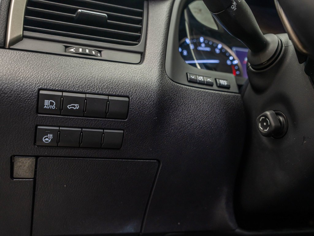 Used 2020 Atomic Silver Lexus 350 image 41