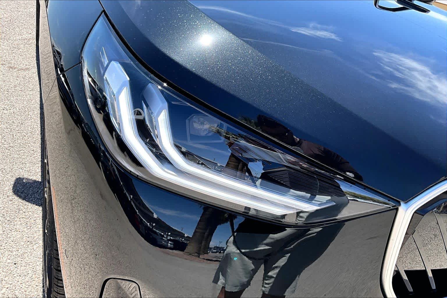 New 2026 Black Sapphire Metallic BMW 30 xDrive image 13