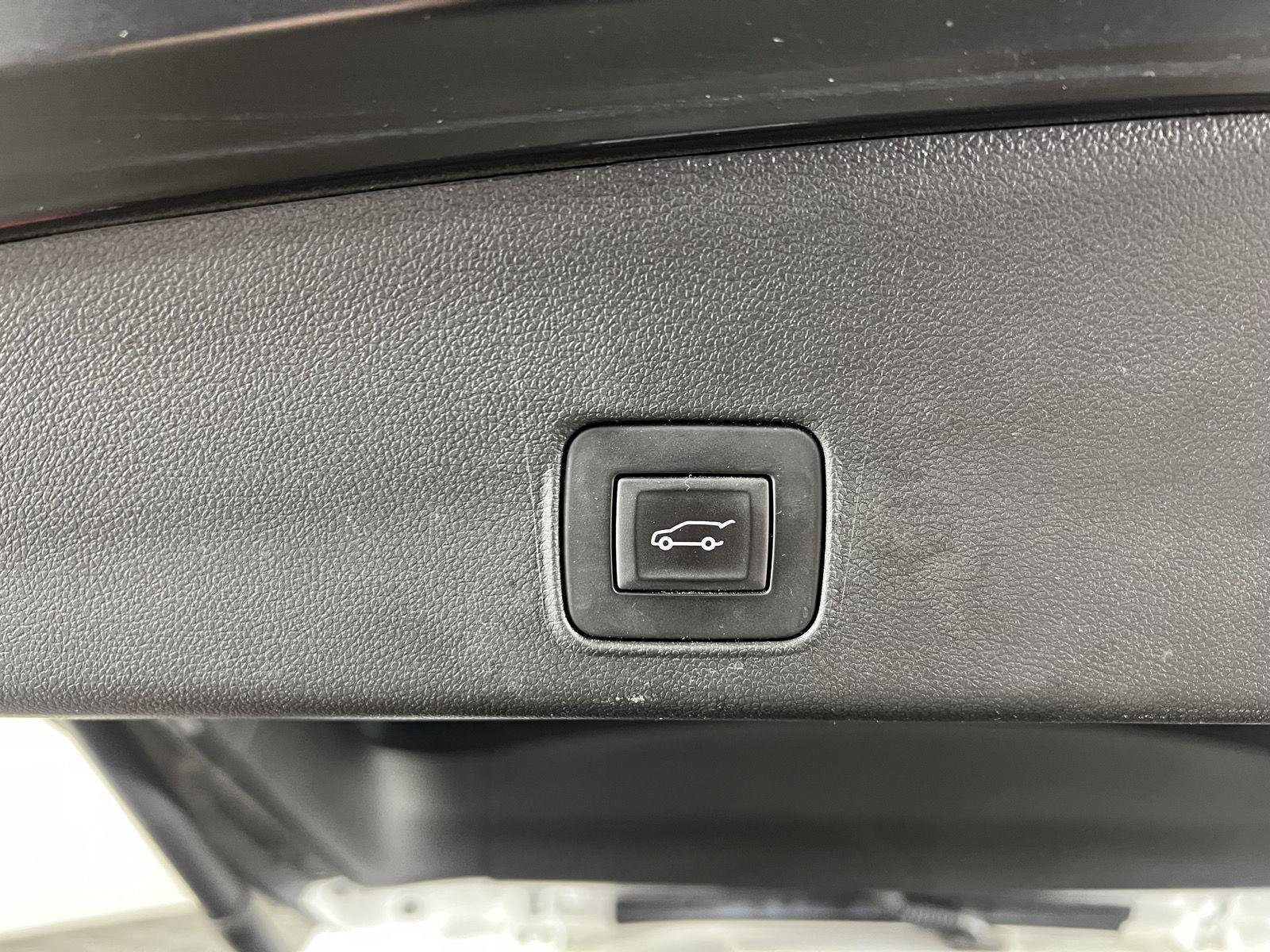 Used 2023 Mosaic Black Metallic Chevrolet ACTIV image 27
