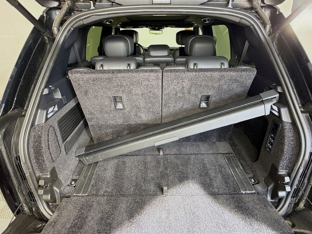 Certified Used 2025 Black Land Rover Autobiography image 29