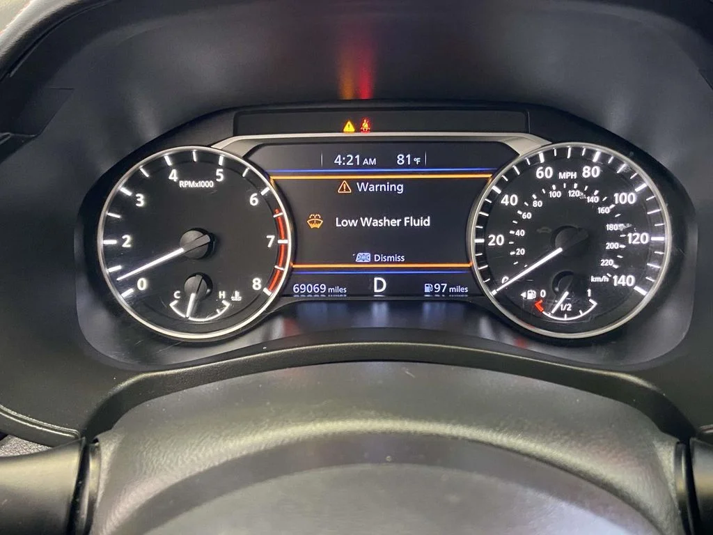 Used 2021 Black Nissan 2.5 SR image 26