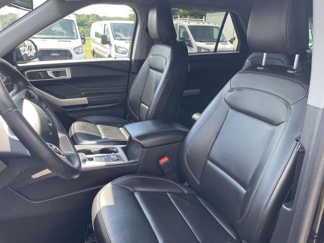 Certified Used 2023 Agate Black Metallic Ford XLT image 44