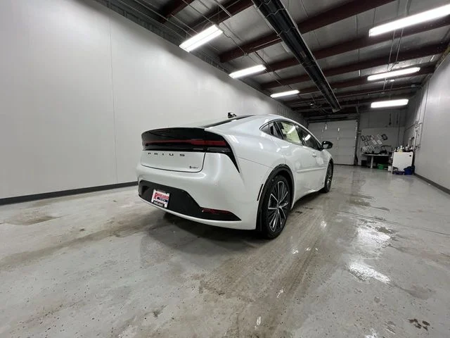 2026 Toyota Prius Limited - Photo 8