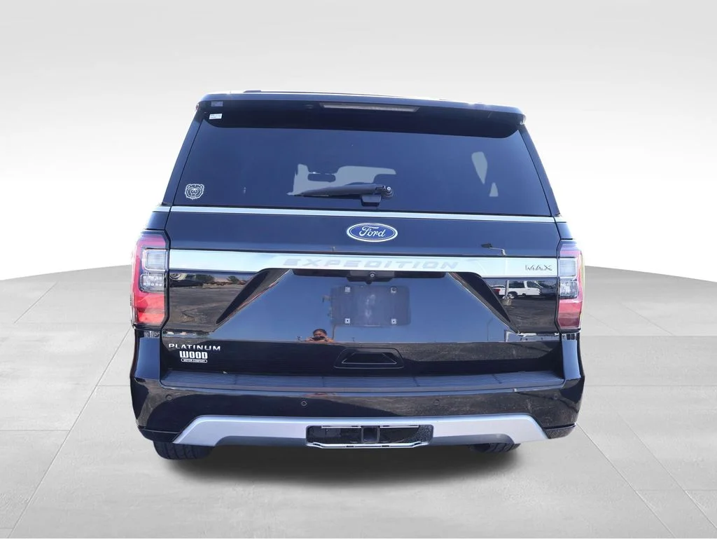 Used 2019 Black Ford Platinum image 16