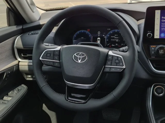 New 2026 Storm Cloud Toyota  Platinum image 17