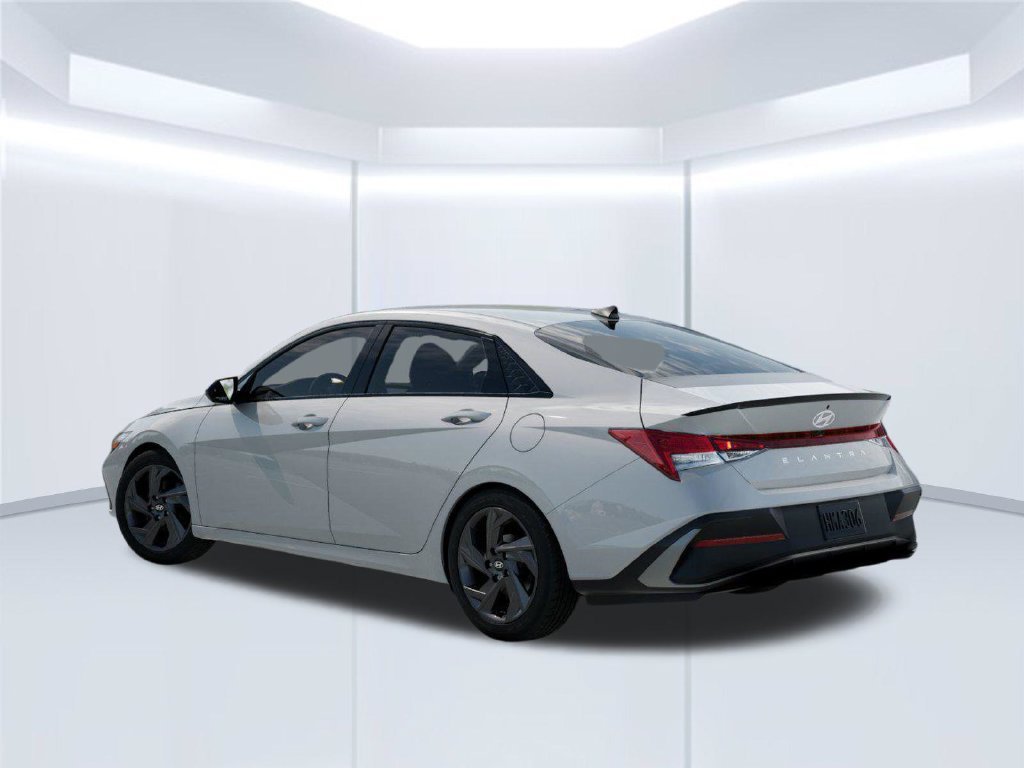 New 2026 White Hyundai SEL Sport image 5