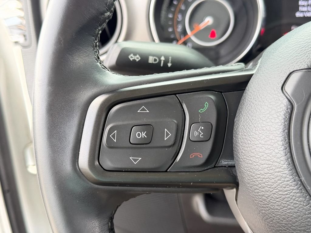 Used 2022 White Jeep Willys image 24