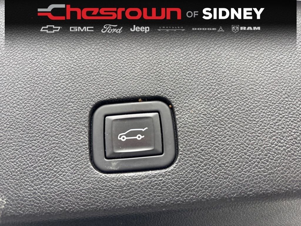 Used 2024 Crystal White Tri-Coat Cadillac Sport image 33