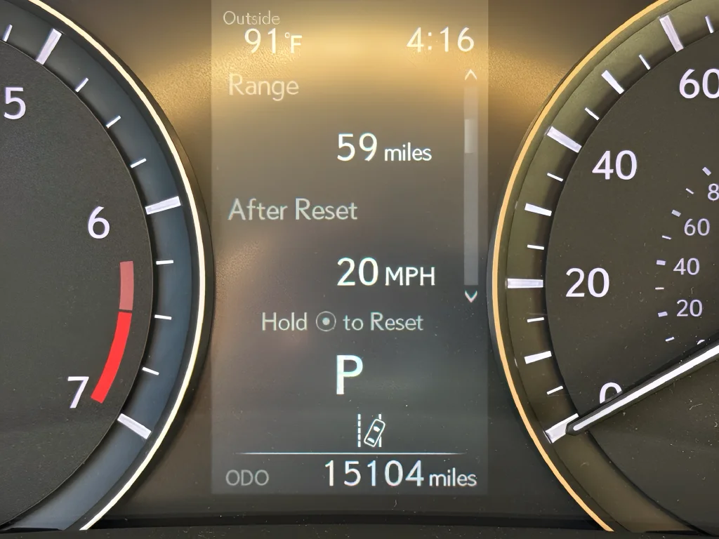 Used 2022 White Lexus 350L image 13