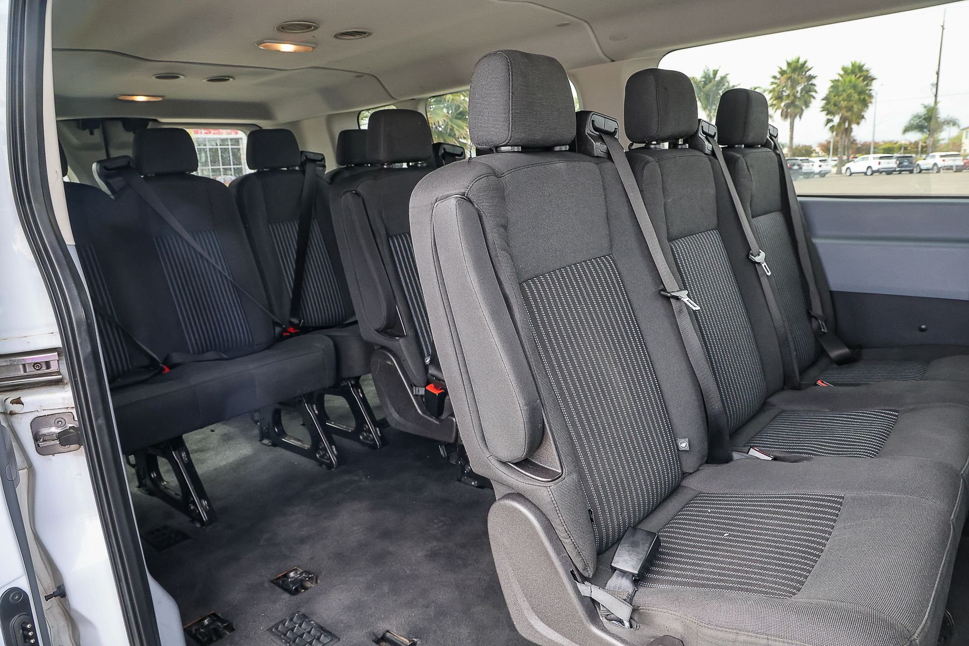 Used 2017 White Ford XLT image 32