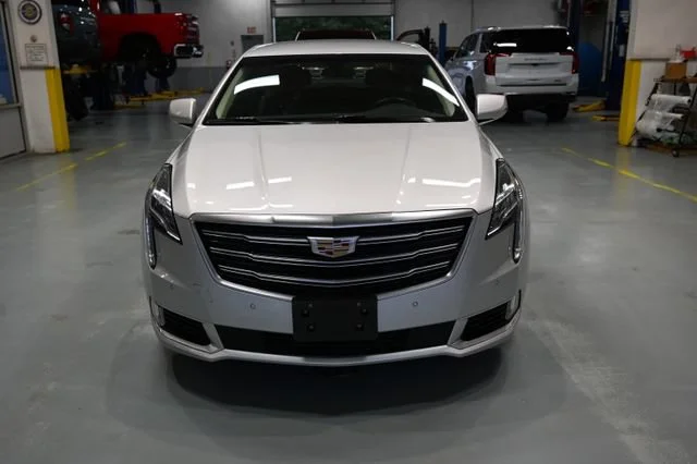 Used 2019 RADIANT SILVER METALLIC Cadillac Luxury image 2